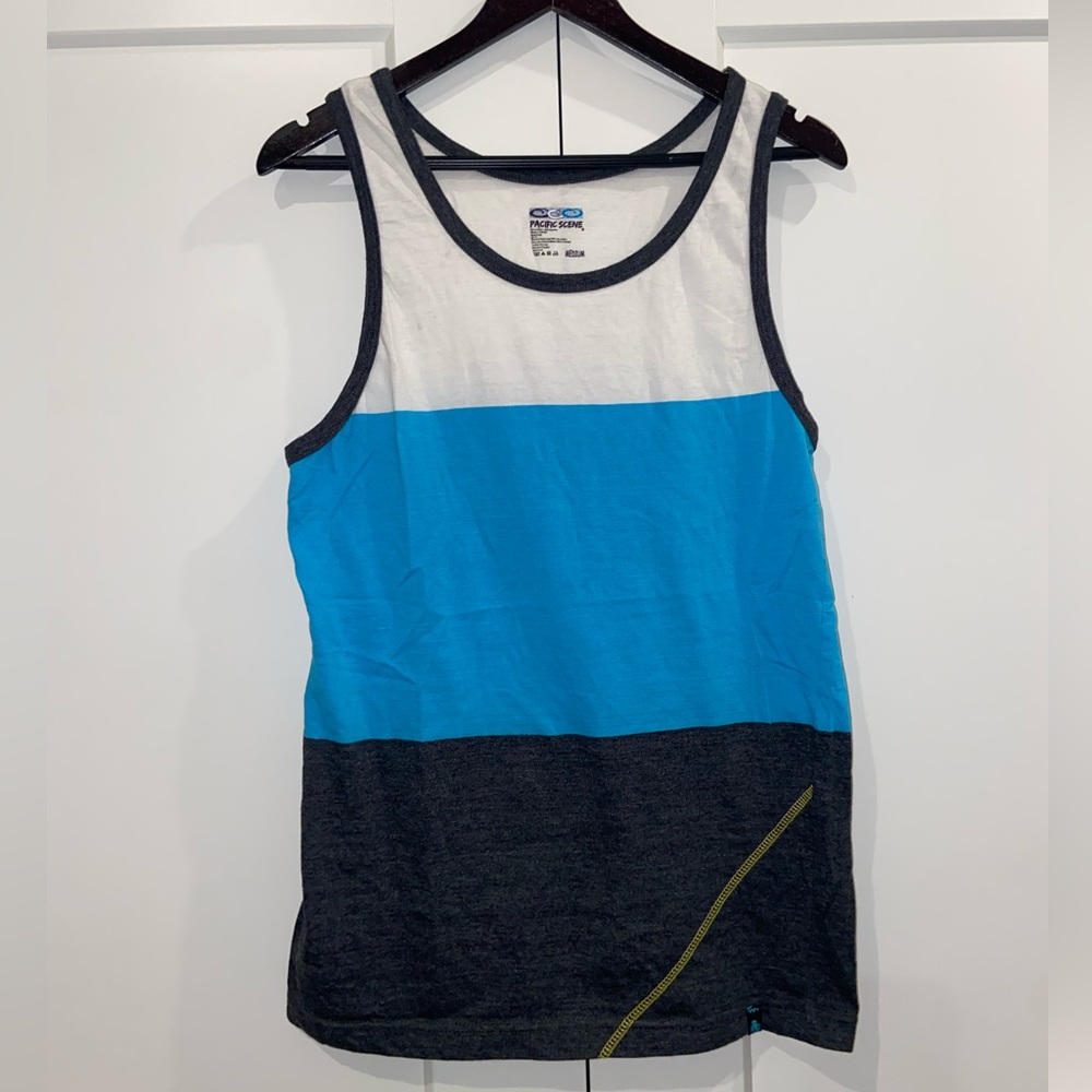 Men’s Pacific Scene Striped Tank Top Size Medium